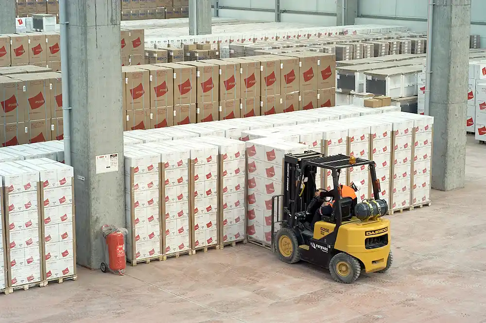 2010-2011 Warehouse and Warehouse / Çayırova - Orhanlı